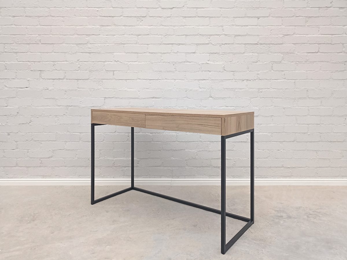Bode desk diagonal view