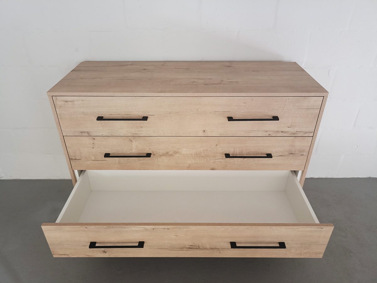 Olsen Chest of Drawers (120 x 45 x 85cm) - Image 6