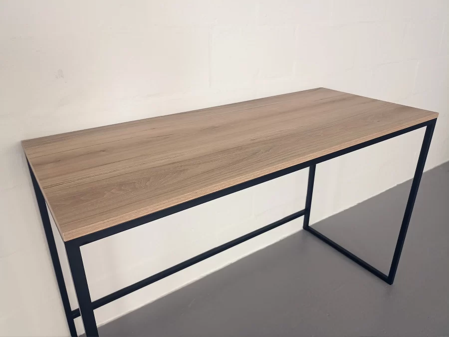 Malin desk diagonal view 2